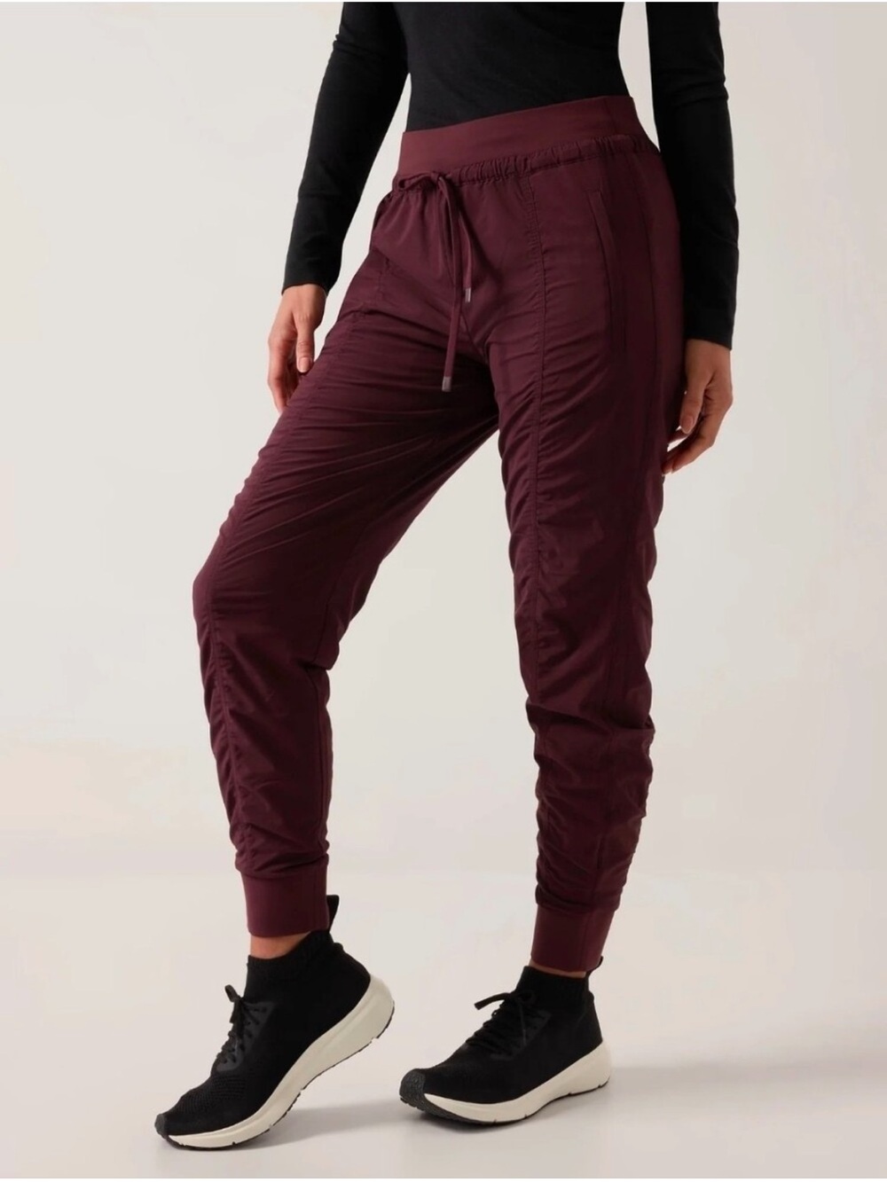 Athleta Attitude Lined Jogger Pant - 4 - Spiced Cabernet